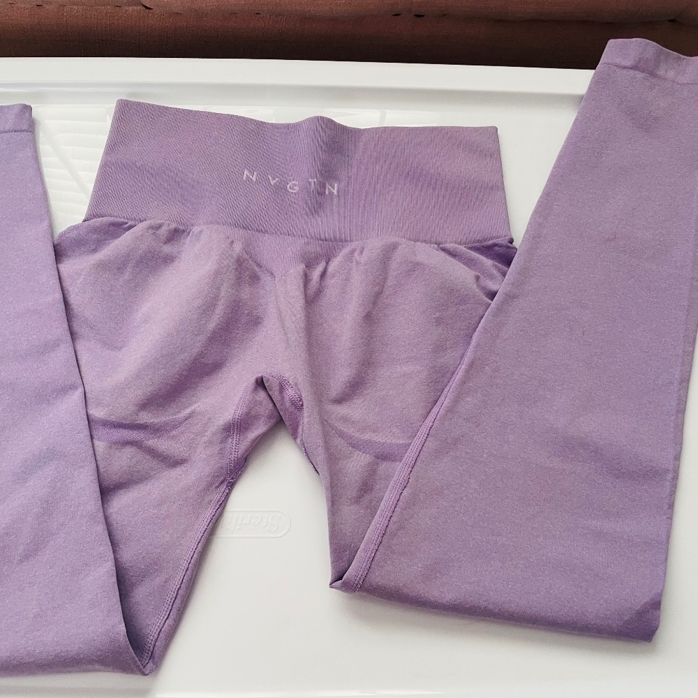 NVGTN contour, leggings, lavender, purple, medium with flaw